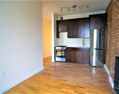 808 Bergen St - Photo Thumbnail 2