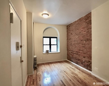 221 West 105th Street - Photo Thumbnail 5