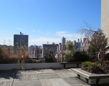 East 38th Street - Photo Thumbnail 7