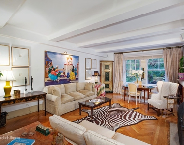 575 Park Avenue - Photo Thumbnail 2