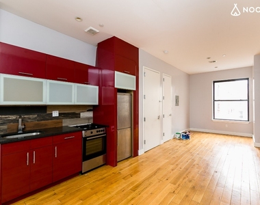  1020 Park Pl - Photo Thumbnail 0