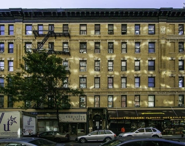 321 East 74th Street - Photo Thumbnail 9