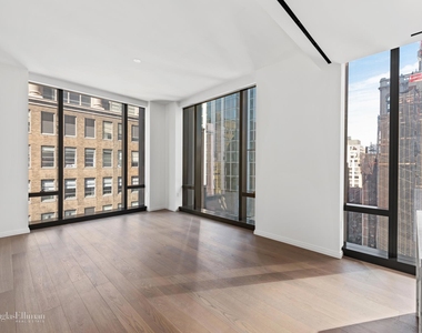 277 Fifth Avenue - Photo Thumbnail 0