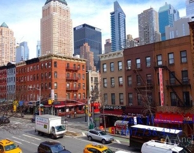 9th Ave. - Photo Thumbnail 0