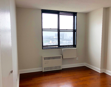 Harlem 2 bed/ 1 bath $2,995 - Photo Thumbnail 4