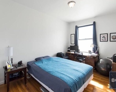 78 West 11 Street - Photo Thumbnail 2