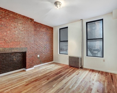 651 Ninth Avenue - Photo Thumbnail 2