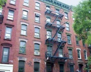 East 9th Street - Photo Thumbnail 0