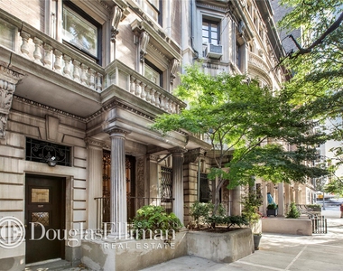 East 74th St - Photo Thumbnail 1