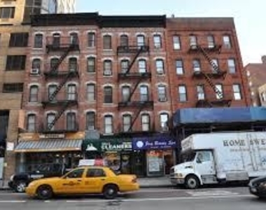 East 89th Street - Photo Thumbnail 2