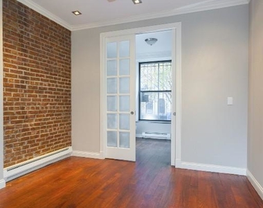 15 West 103rd Street - No Fee - Photo Thumbnail 2