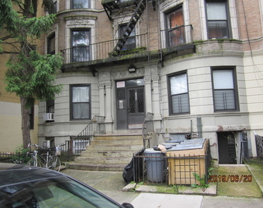 122 Fenimore St - Photo Thumbnail 0