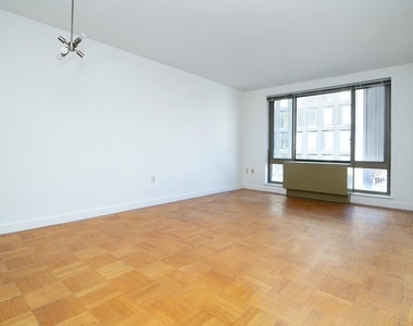 460 West 20 St. - Photo Thumbnail 7