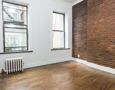 221 E 23rd - Photo Thumbnail 1