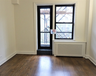 235 W 22nd Street New York, Ny 10011 - Photo Thumbnail 2