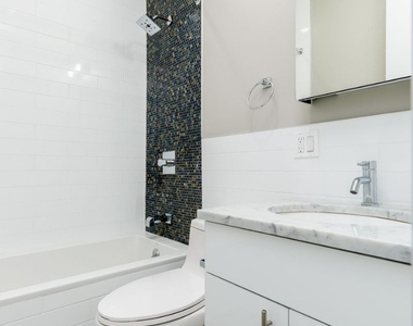 2530 Foster Avenue #2D - Photo Thumbnail 6