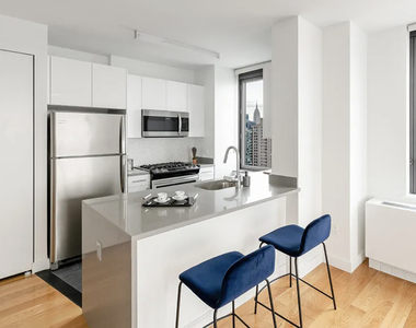 W 57th Street - Photo Thumbnail 1