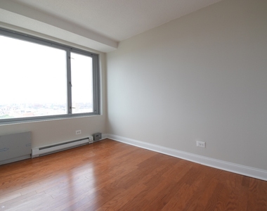 1309 5th Avenue Apt 34 - Photo Thumbnail 6