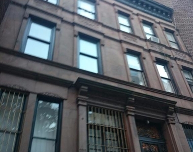 West 87th Street - Photo Thumbnail 1