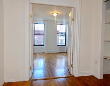 231 E 89th - Photo Thumbnail 7