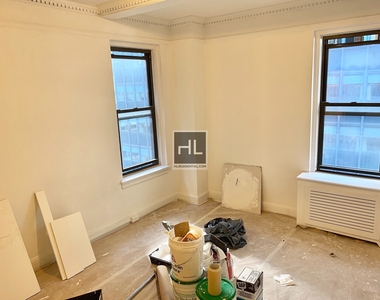 140 East 46 Street - Photo Thumbnail 8