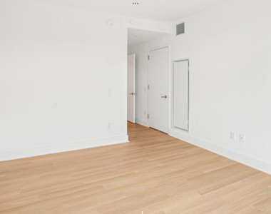 24th street and 3rd Avenue  - Photo Thumbnail 8