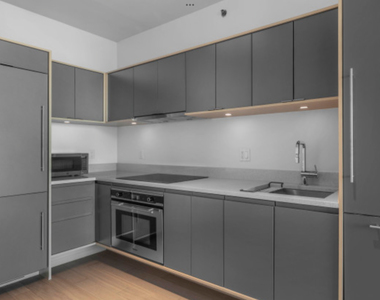 407 Park Avenue South - Photo Thumbnail 2