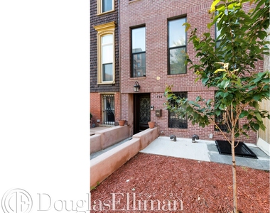 748 Lafayette Avenue - Photo Thumbnail 5