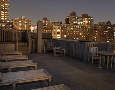 DOWNTOWN TRIBECA =GREAT LOCATION =LUXURY LIVING - Photo Thumbnail 7