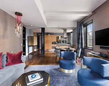 425 West 50th St - Photo Thumbnail 1