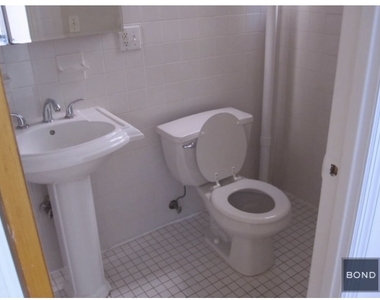 1588 1st Avenue, Apt #5S - Photo Thumbnail 5