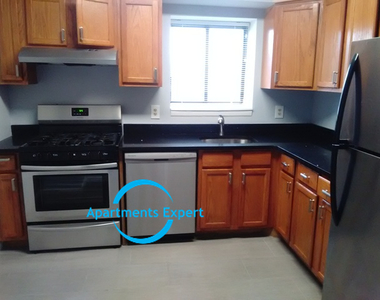 3333 Bruner Avenue - Photo Thumbnail 0