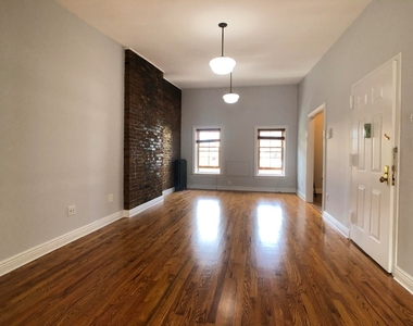 39 Claver Pl - Photo Thumbnail 8