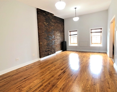 39 Claver Pl - Photo Thumbnail 3