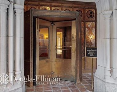 25 Tudor City Pl - Photo Thumbnail 3