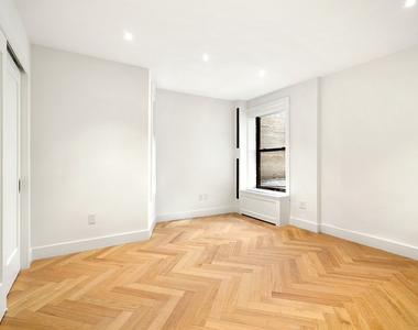 336 West 95th Street - Photo Thumbnail 4