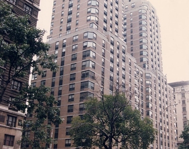 West 87th Street - Photo Thumbnail 0