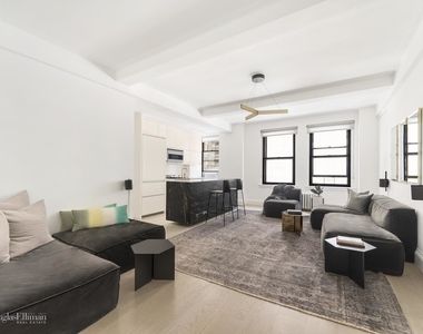 162 West 56th St - Photo Thumbnail 2