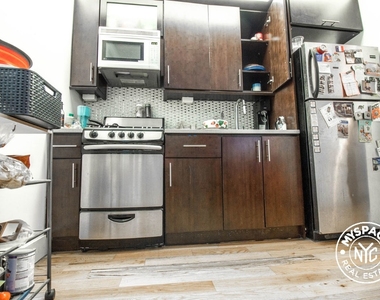 1323 Bedford Ave #3f - Photo Thumbnail 3