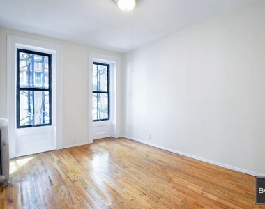 162 East 33 Street - Photo Thumbnail 0