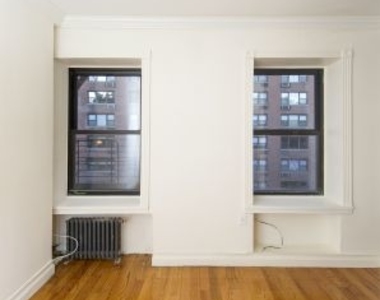  East 55th Street - Photo Thumbnail 0