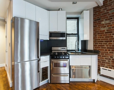 250 Mott Street, Apt. 20 - Photo Thumbnail 3