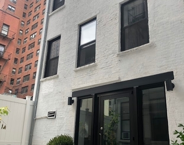 212 East 26 Street - Photo Thumbnail 27