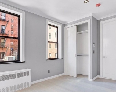 212 East 26 Street - Photo Thumbnail 10