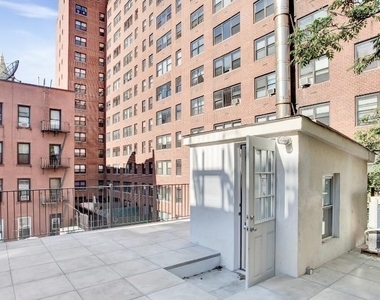 212 East 26 Street - Photo Thumbnail 6