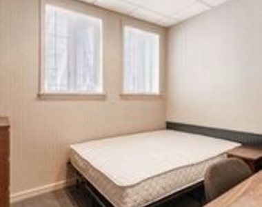 530 West 50th Street - Photo Thumbnail 6