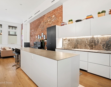 46 Lispenard St - Photo Thumbnail 1