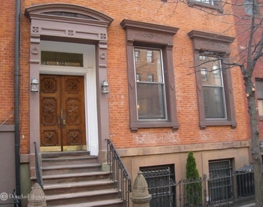 440 West 22nd St - Photo Thumbnail 9