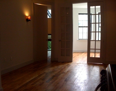 461 Park Place - Photo Thumbnail 4