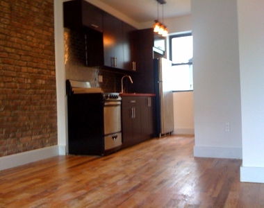 461 Park Place - Photo Thumbnail 0